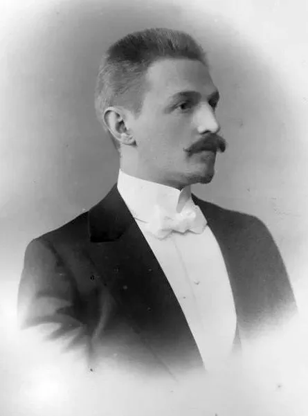 Борис Розинг в молодости Борис Розинг в молодости