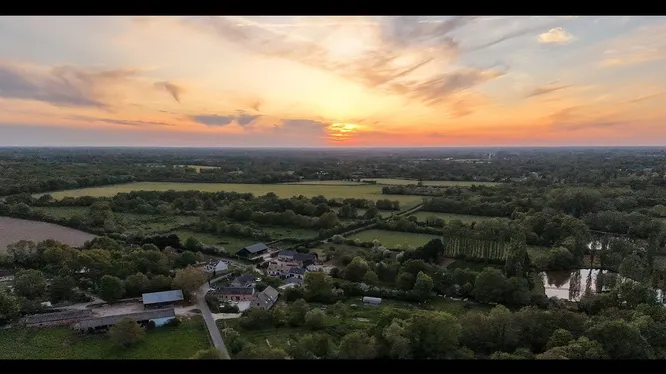 Нажми и смотри