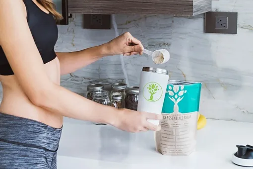 Куда добавлять протеиновый порошок, если надоели коктейли? Советы и лайфхаки Куда добавлять протеиновый порошок, если надоели коктейли? Советы и лайфхаки