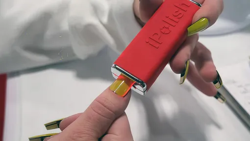 Цифровой лак для ногтей