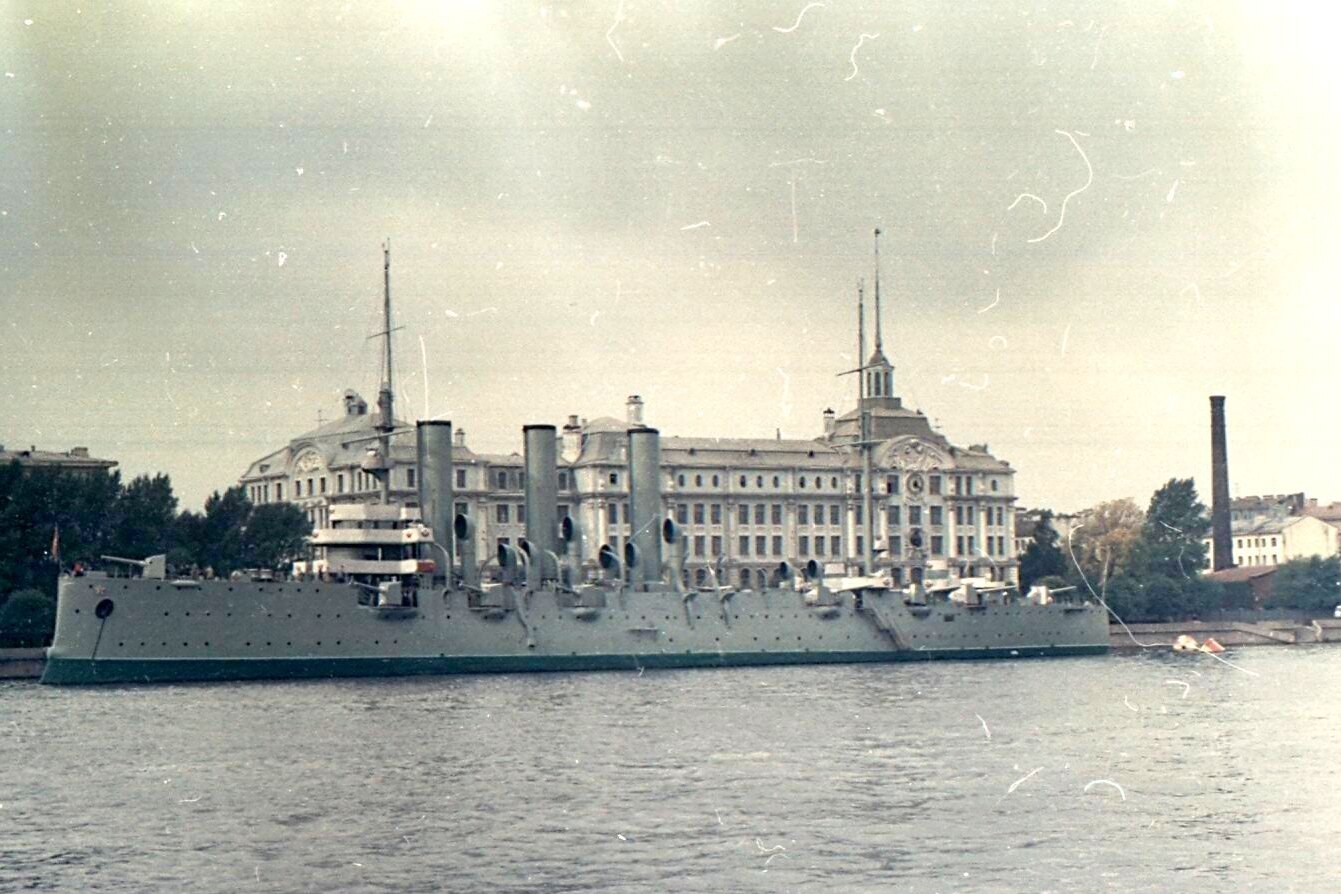 «Что тебе снится, крейсер «Аврора»?»: история знаменитого корабля Балтийского флота