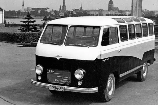 Парадоксы ушедшей эпохи: почему в СССР не делали «автомобиль для многодетных» Парадоксы ушедшей эпохи: почему в СССР не делали «автомобиль для многодетных»