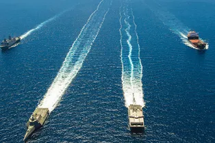 ВМФ РФ получит «левитирующие» катера ВМФ РФ получит «левитирующие» катера