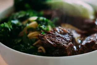 Вот почему полезно есть мясо с костями: тайные знания наших бабушек