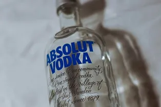 Врачи предупредили, в каком случае можно умереть от водки почти сразу Врачи предупредили, в каком случае можно умереть от водки почти сразу