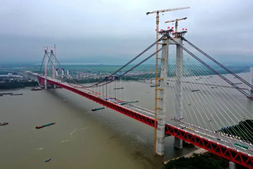 висячий мост через янцзы с двумя ярусами