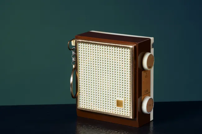 Ностальгия по ретро-гаджетам: 6 странных и стильных радиоприемников 20 века