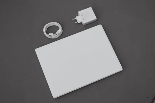 Honor MagicBook Pro 14 Honor MagicBook Pro 14