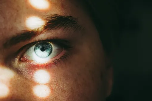 Моргание, доброта и солярий: главные новости сегодня Моргание, доброта и солярий: главные новости сегодня