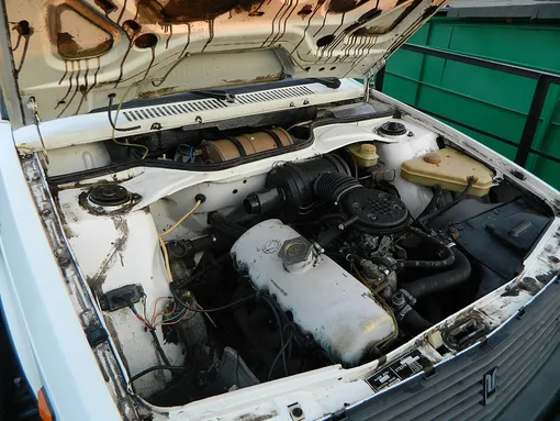 ДВИГАТЕЛЬ УЗАМ 331 на АЗЛК-2141
