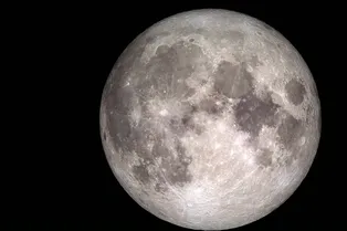 Астронавты смогут получить воду из лунной пыли при помощи микроволновки Астронавты смогут получить воду из лунной пыли при помощи микроволновки