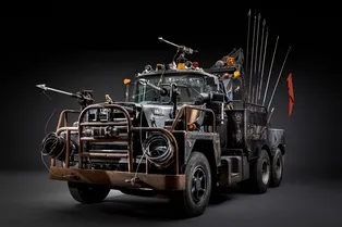 Транспорт постапокалипсиса: 10 самых крутых автомобилей из фильма «Безумный Макс: Дорога ярости» Транспорт постапокалипсиса: 10 самых крутых автомобилей из фильма «Безумный Макс: Дорога ярости»