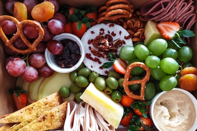 Эксперт по долголетию назвал самый полезный снек, и это не овощи