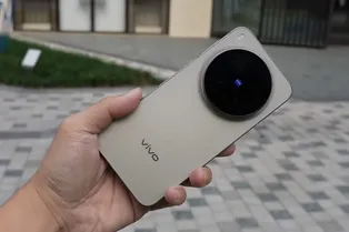 Европейский vivo X300 Pro получит намного более скромный аккумулятор Европейский vivo X300 Pro получит намного более скромный аккумулятор
