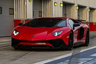 Американец нашел свой украденный Lamborghini с помощью ChatGPT