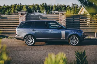 Новая аристократия: тест Range Rover LWB Новая аристократия: тест Range Rover LWB