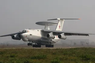 Самолёт-разведчик А-100 к взлёту готов Самолёт-разведчик А-100 к взлёту готов