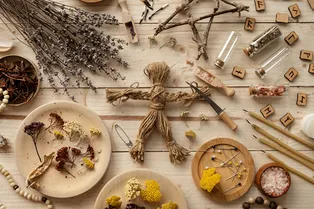 Логика народной медицины: почему непонятные болезни лечили святыми колодцами и седьмым сыном