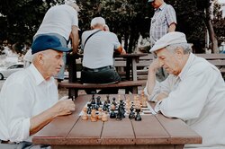Ученые рассказали о 6 привычках, которые могут замедлить ухудшение памяти в пожилом возрасте