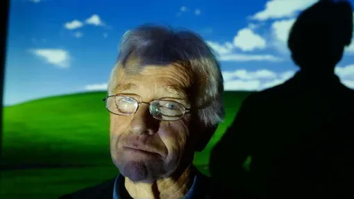 На фото 73-летний Чарльз О’Риэр, автор фонового изображения Windows XP Автор фотографии «Безмятежность»