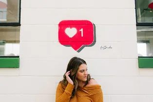 В Турции суд посчитал лайк мужчины под фото женщины поводом для развода В Турции суд посчитал лайк мужчины под фото женщины поводом для развода