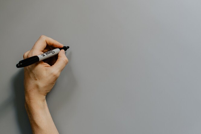 Почему в СССР переучивали левшей