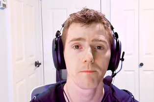 Мужчина превратил свое лицо в игровой контроллер — вы так тоже можете! Мужчина превратил свое лицо в игровой контроллер — вы так тоже можете!