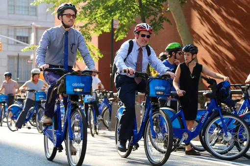 Кто и как катается на велосипедах в Европе: 5 интересных фактов Кто и как катается на велосипедах в Европе: 5 интересных фактов