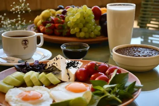 Постоянно чувствуете усталость? Врачи назвали два привычных продукта, которые могут быть причиной Постоянно чувствуете усталость? Врачи назвали два привычных продукта, которые могут быть причиной