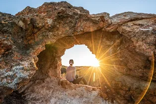 Древние австралийские скалы могут рассказать о рождении Луны Древние австралийские скалы могут рассказать о рождении Луны