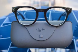 Обзор Ray-Ban Meta Optics: премиальная посадка и «кусачая цена» Обзор Ray-Ban Meta Optics: премиальная посадка и «кусачая цена»
