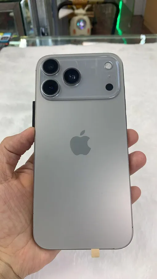 Копия iPhone 17 Pro уже появилась в продаже