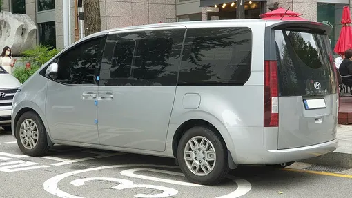 hyundai staria