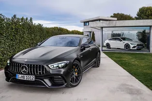 Mercedes-AMG показал свой первый лифтбек