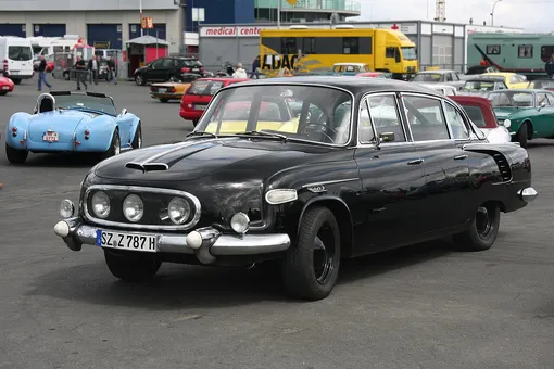 Tatra 603-2 black