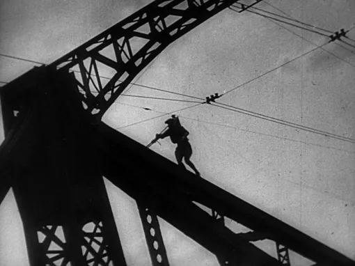 Человек с киноаппаратом