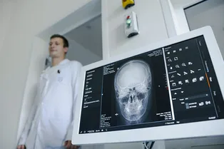 Насколько безопасен рентгеновский аппарат сегодня и что стоит за привычным снимком