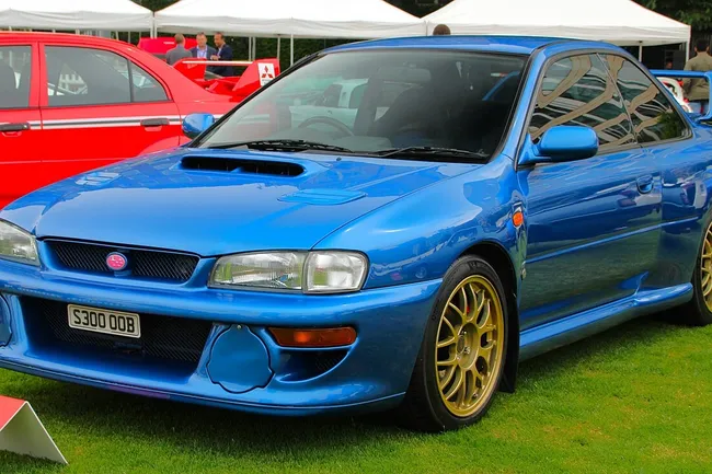 Странное имя и космическая цена: чем удивляет культовый Subaru 22B