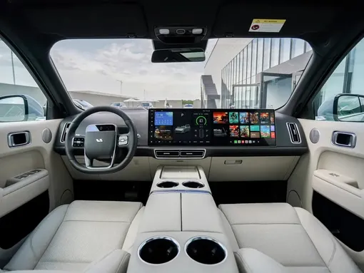 Интерьер Li Auto L9 image