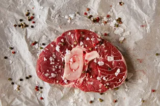 Мясо и только мясо: польза и риски популярной диеты