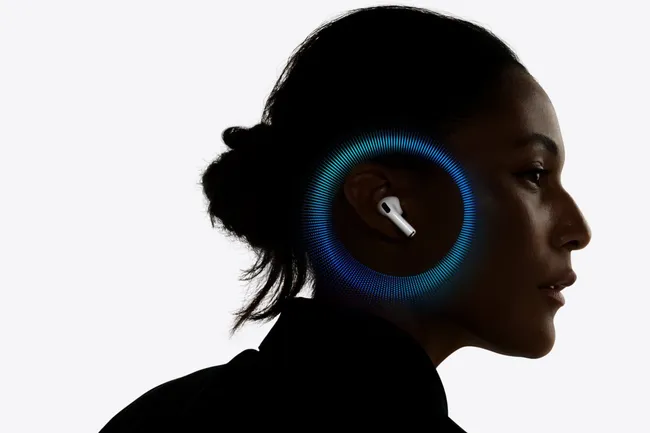 AirPods Pro 4 могут получить камеры для «видения вокруг вас»