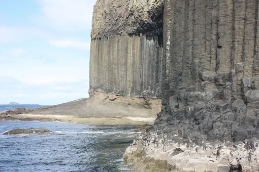 Фингалова пещера