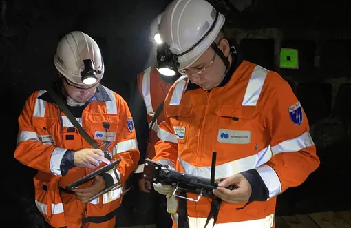 дрон в шахте