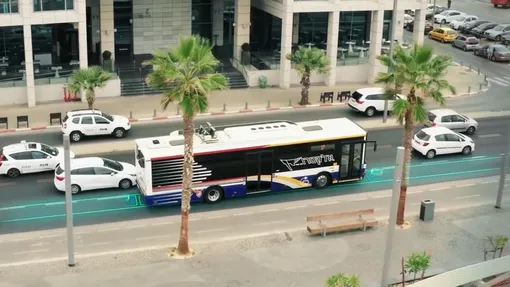 зарядка электробуса на ходу зарядка электробуса на ходу