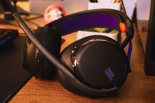 Обзор новых JBL Quantum, Tune и Endurance: наушники прямиком с CES 2026