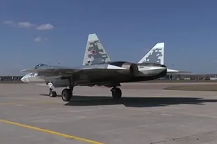 Су-57 репетируют Парад Победы: видео
