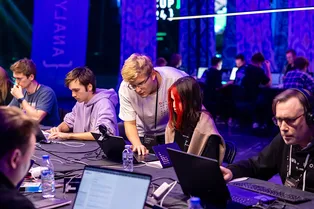 Yandex Cup 2025: открыта регистрация на международный чемпионат по программированию с финалом в Стамбуле Yandex Cup 2025: открыта регистрация на международный чемпионат по программированию с финалом в Стамбуле