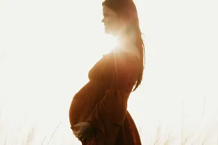 Сколько энергии нужно женщине, чтобы выносить ребенка? Ученые дали простой и интересный ответ!