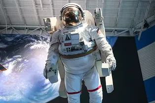 Почему у космонавтов увеличивается голова Почему у космонавтов увеличивается голова