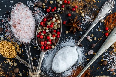Пищевой наркотик: так ли опасен главный усилитель вкуса E621